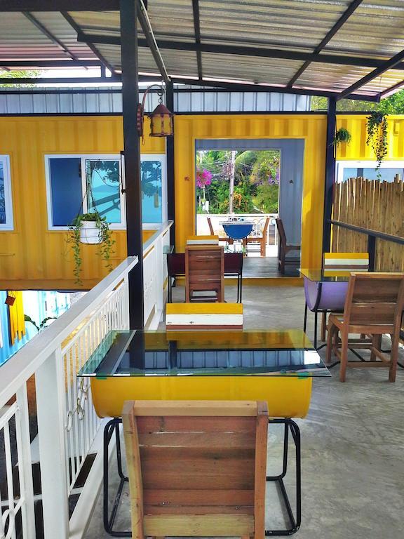 Think & Retro Cafe Lipa Noi Samui Hostel Eksteriør bilde