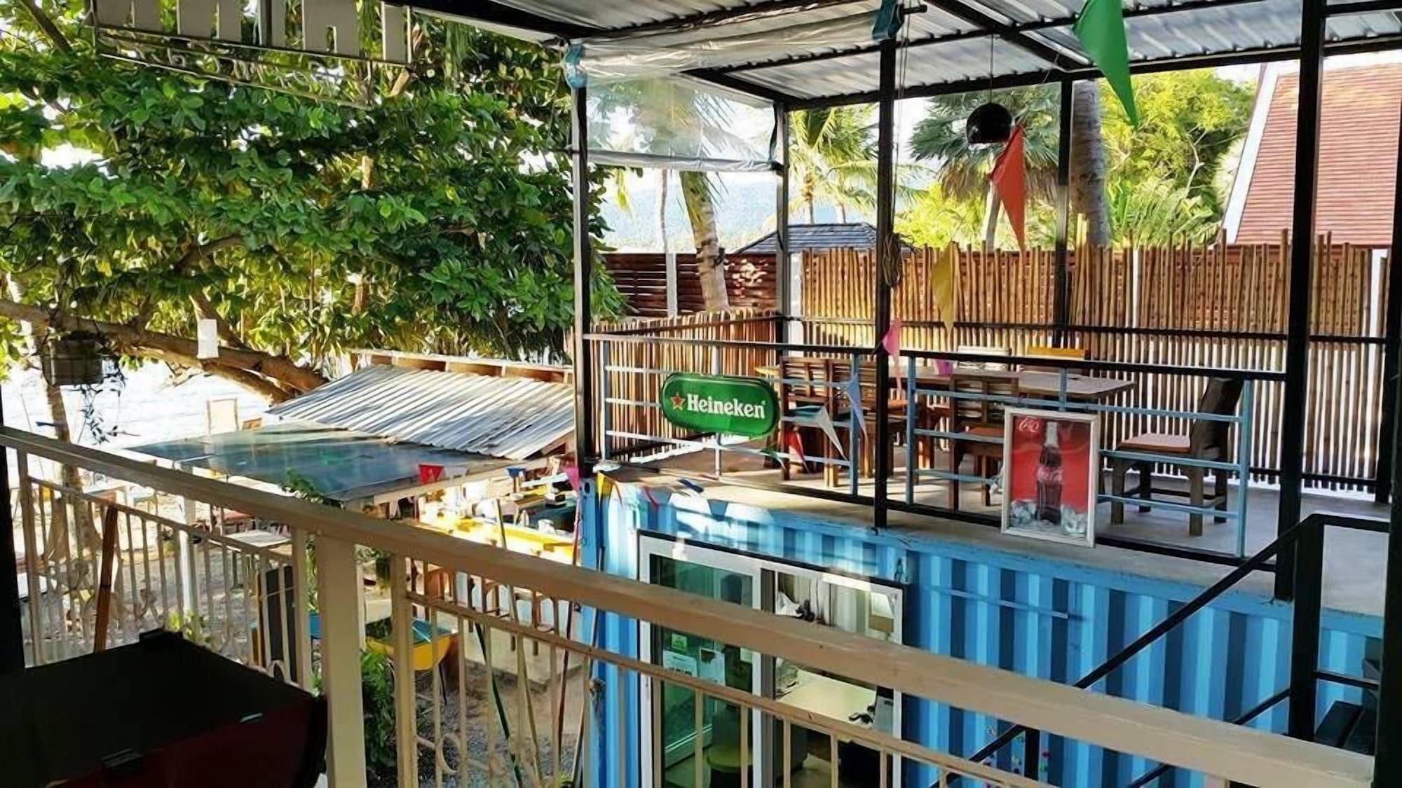 Think & Retro Cafe Lipa Noi Samui Hostel Eksteriør bilde