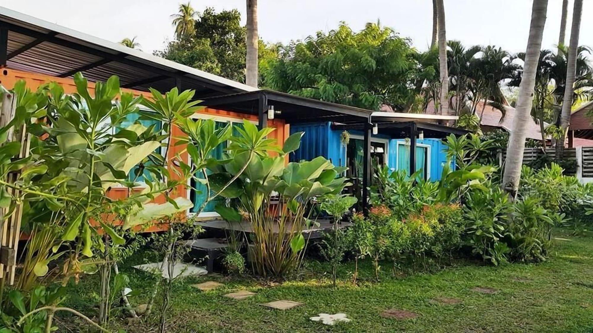 Think & Retro Cafe Lipa Noi Samui Hostel Eksteriør bilde