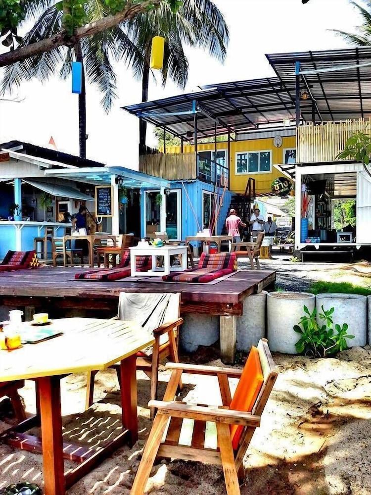 Think & Retro Cafe Lipa Noi Samui Hostel Eksteriør bilde
